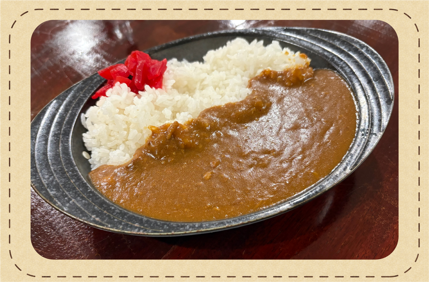 Der köstliche Geschmack von Hida-Rindfleisch findet sich auch im Curry des Butai Pass wieder